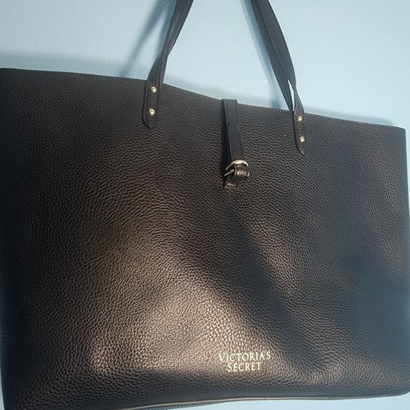 Victoria's Secret Handbags - Victoria Secret's Beautiful Black Faux Leather Tote NWOT